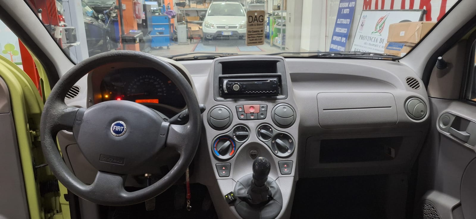 
								Fiat Panda full									